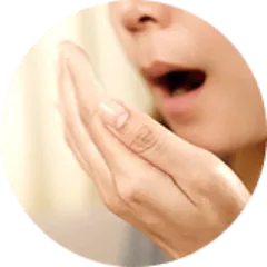 体臭や口臭が気になる